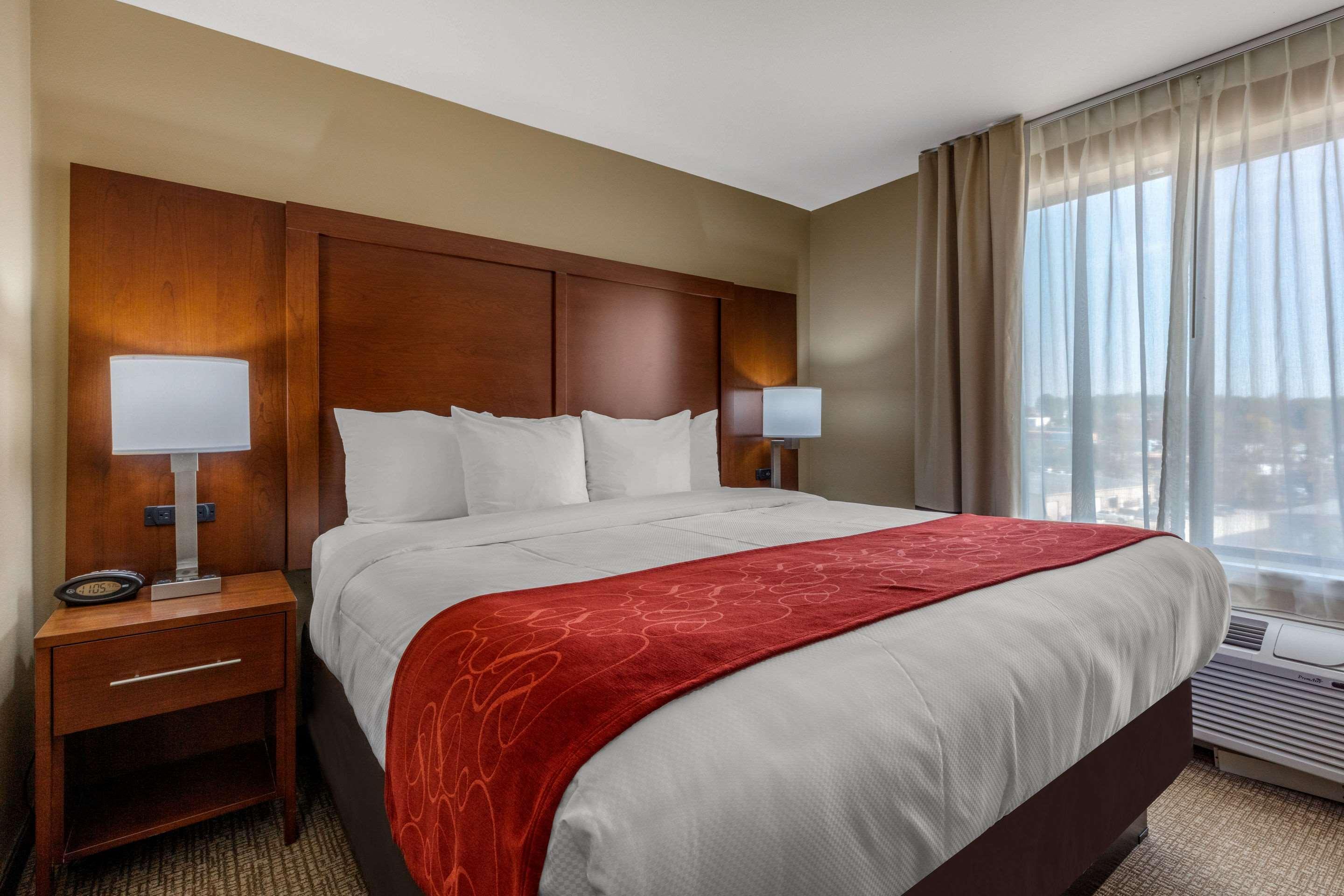 Comfort Suites Pelham Hoover I-65 Экстерьер фото